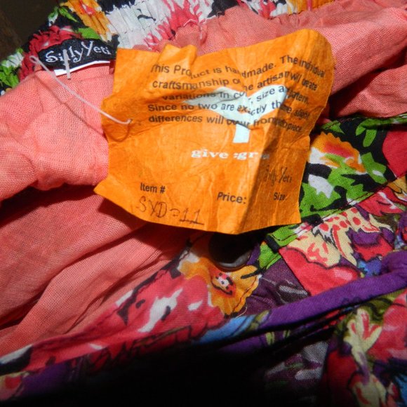 Silly Yeti Vibrant Hand Made Boho Shorts Size M (READ) (K-48) - Picture 5 of 5